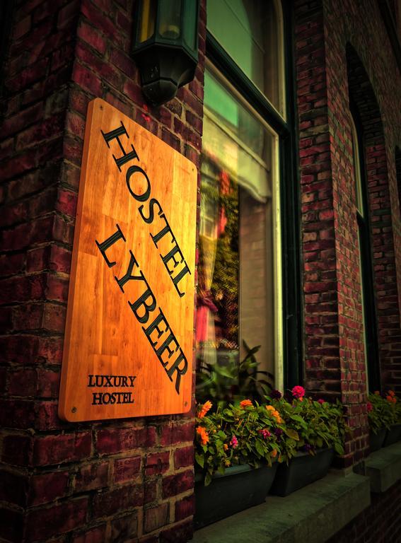 Hostel Lybeer Brygge Exteriör bild